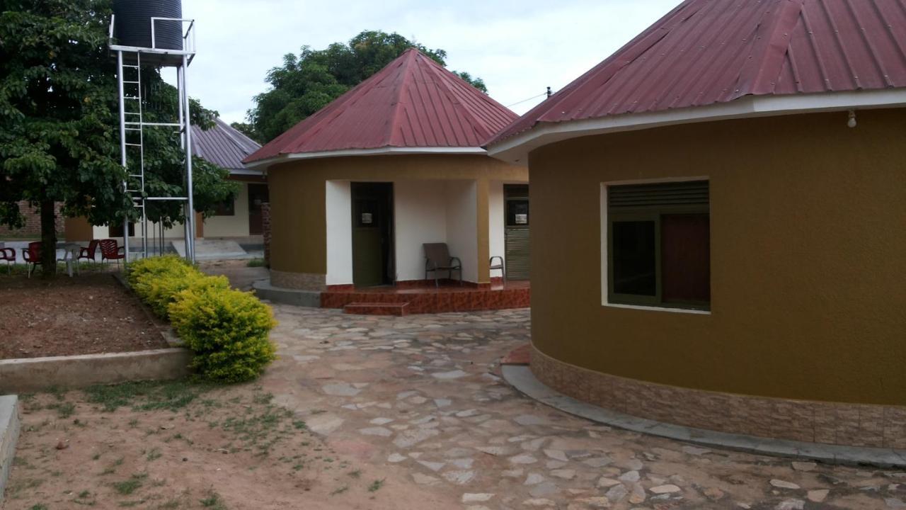 Kalalo Cottage Inn Pakwach Exterior foto