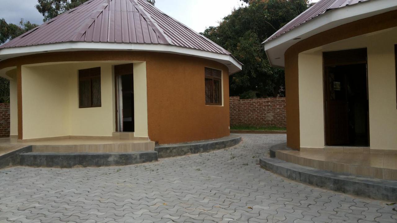 Kalalo Cottage Inn Pakwach Exterior foto