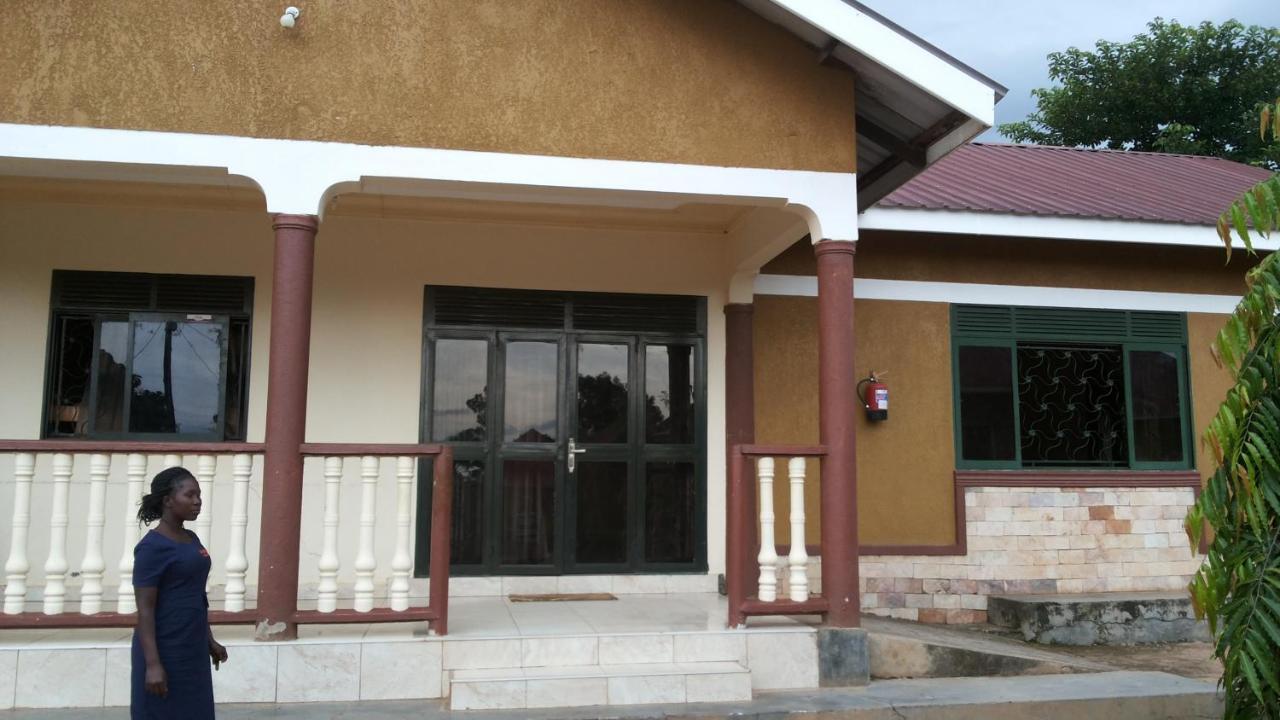 Kalalo Cottage Inn Pakwach Exterior foto