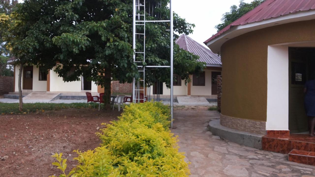 Kalalo Cottage Inn Pakwach Exterior foto